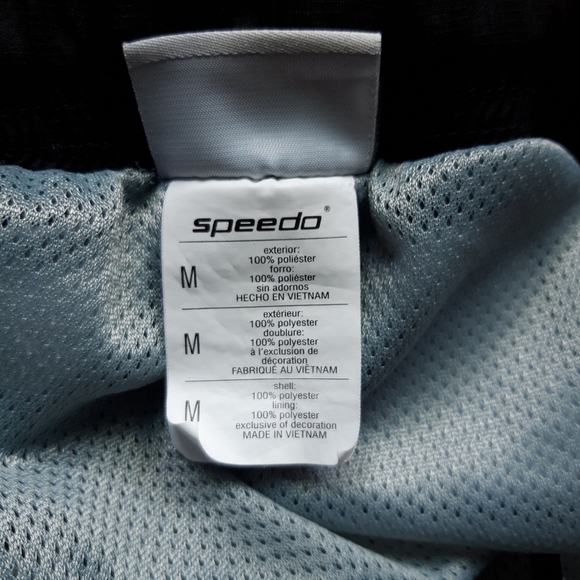 Speedo Men’s Swim Trunks. Size Medium - Picture 5 of 6